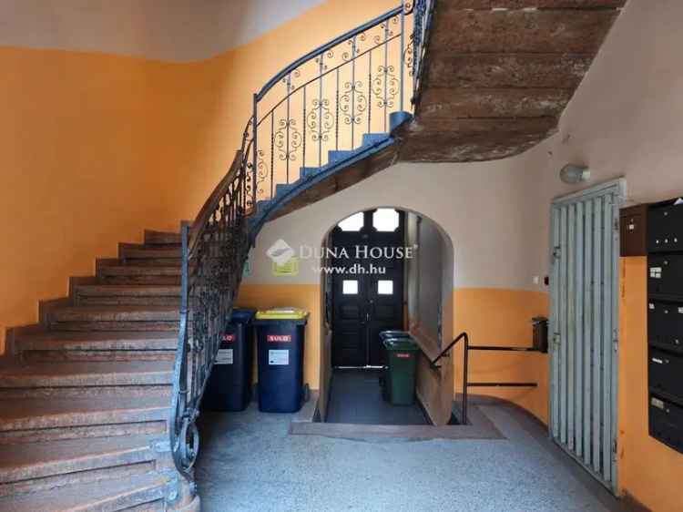 Befektetési lehetőség Budapest 6 kerületben 4 külön lakásból