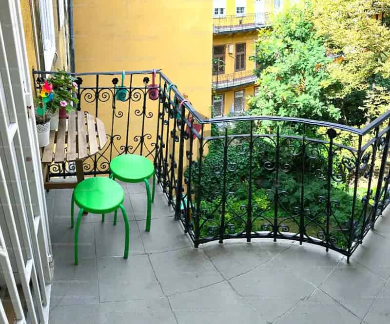 Belvárosi 72 nm-es Lakás 2 Hálószobával - Airbnb-re Tökéletes