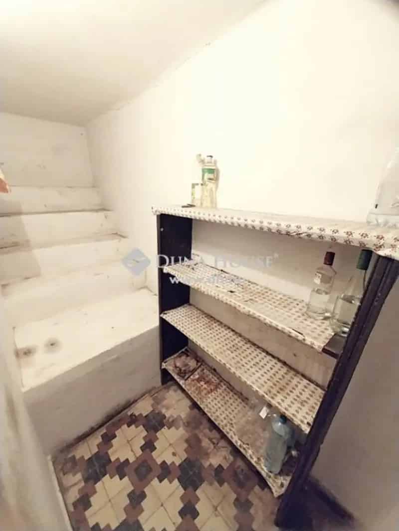 Szákszendeni családi ház eladó 2158 m2-es telken