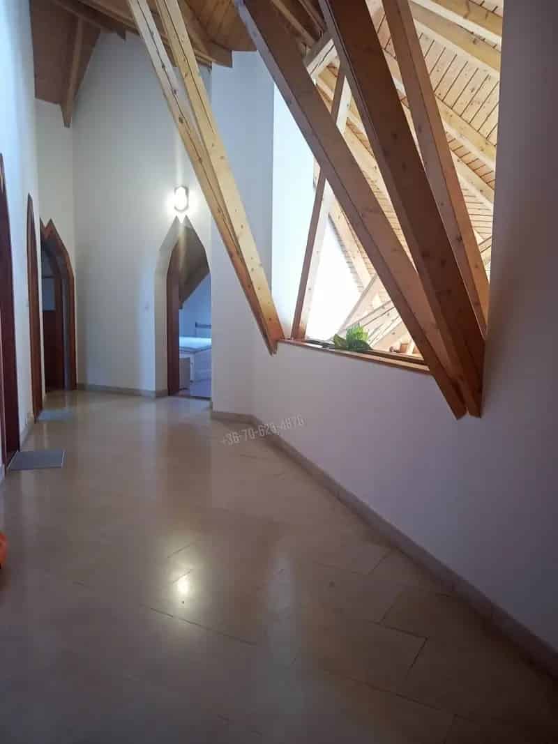 Makovecz Villa Elado Svaabhegyen Normafa Kozelben