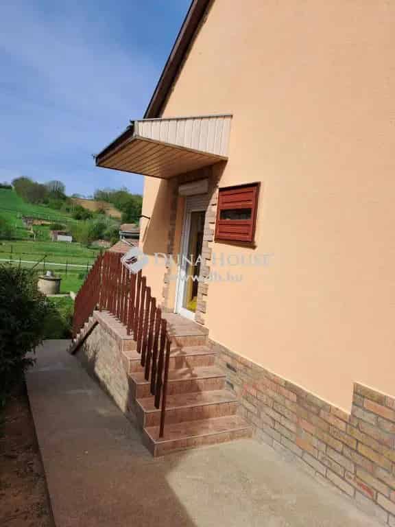 Erdősmecskén 131nm-es felújított családi ház eladó