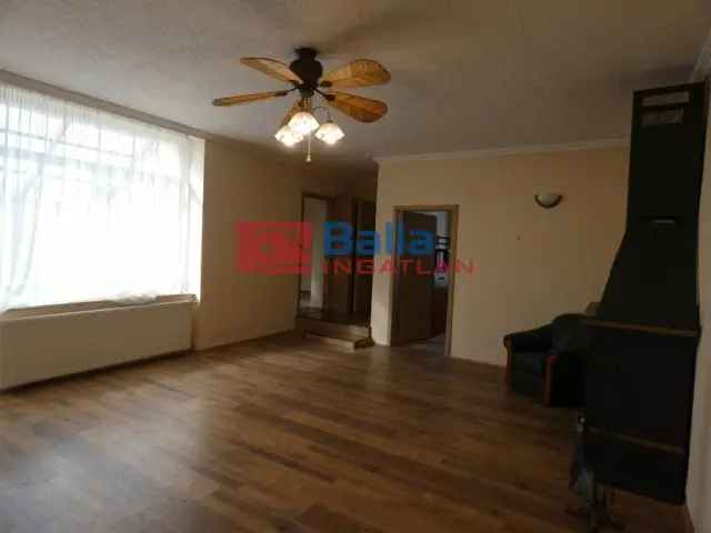 Göd családi ház eladó 80m² 611m² kerttel