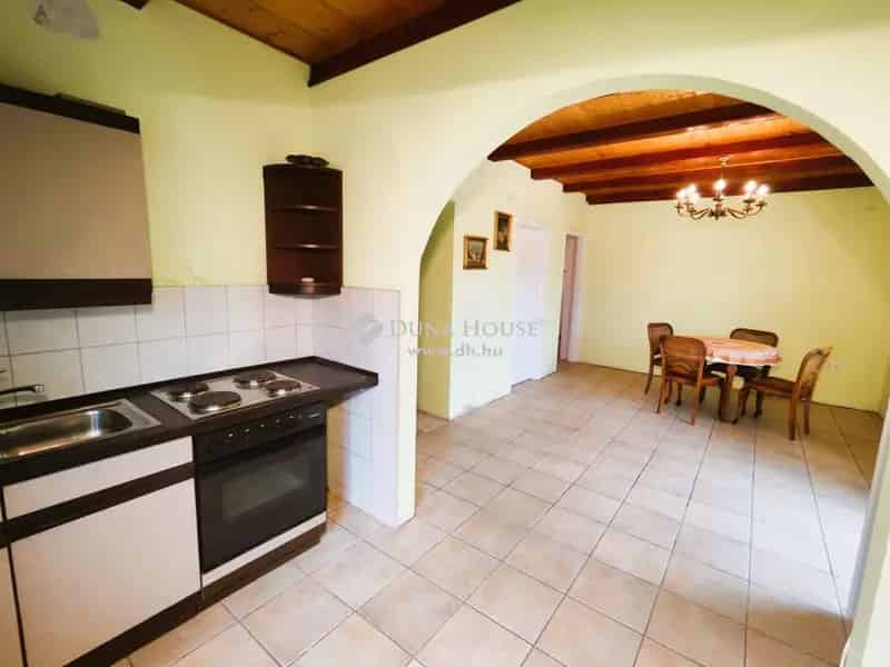 Balatonmáriafürdői nyaraló eladó - 870 m2-es telekkel