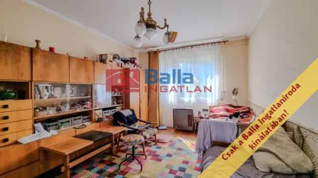 Vácott Deákváron eladó 82m2-es 3 szobás ikerház 551m2 telekkel