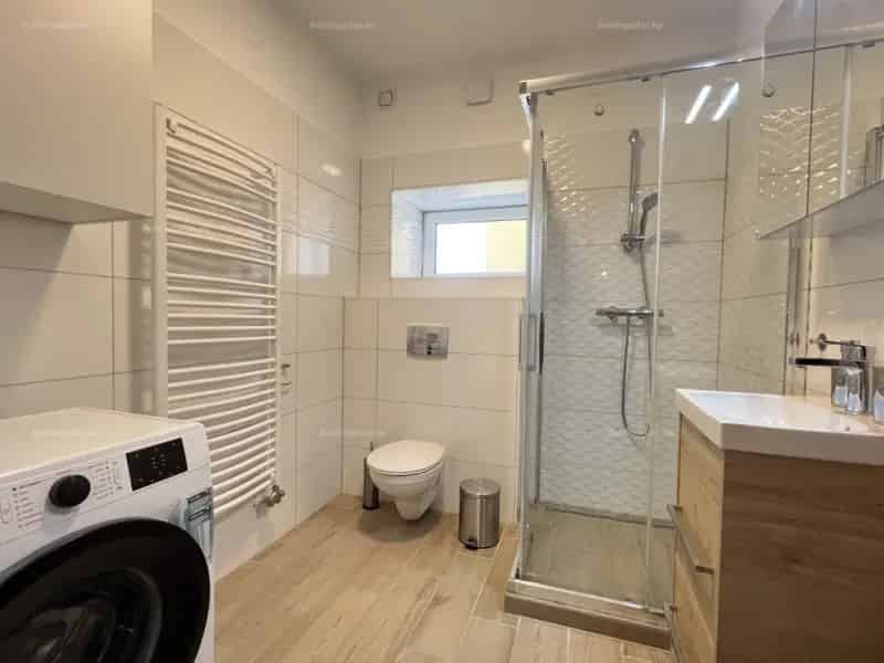 Kaposvár Belváros - Felújított 50 m2-es Lakás Kiadó