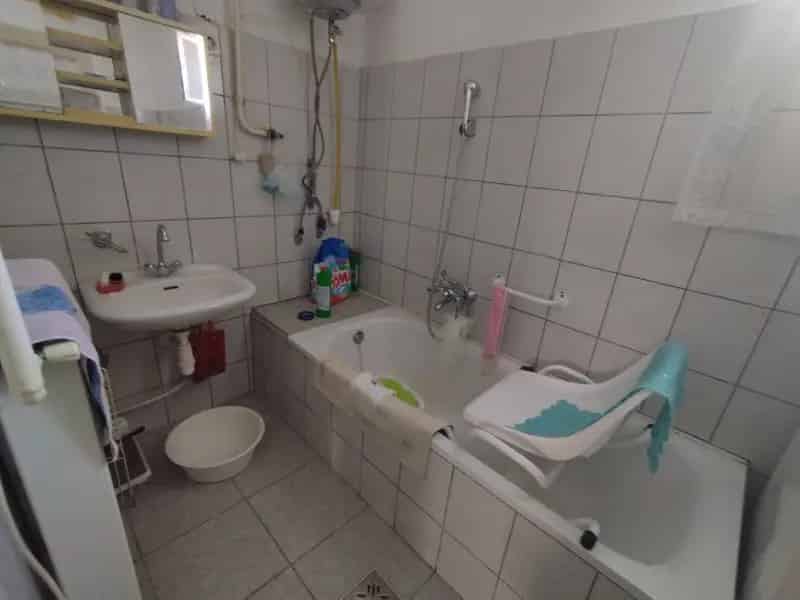 120 m2-es 4 szobás családi ház Felsődobsza központjában eladó