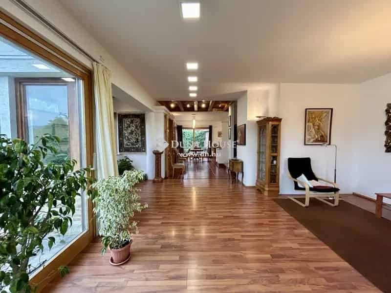 Budapest II kerület 5 szobás családi ház eladó