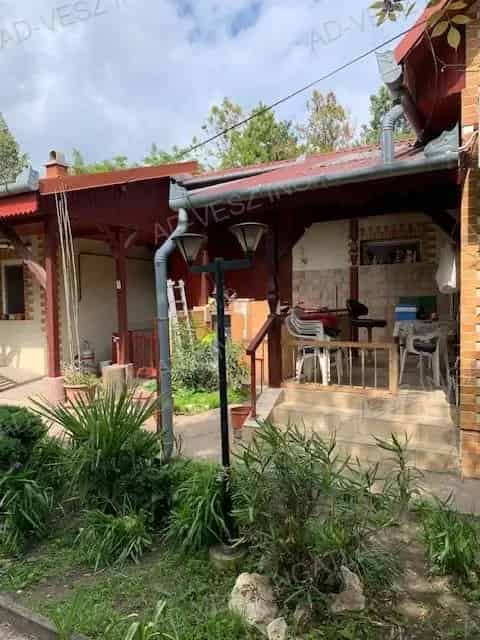 Inarcson felujitott csaladhaz elado 2 generacios 161m2