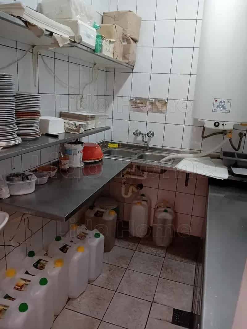 Siófoki Étterem Eladó 6 Apartmannal