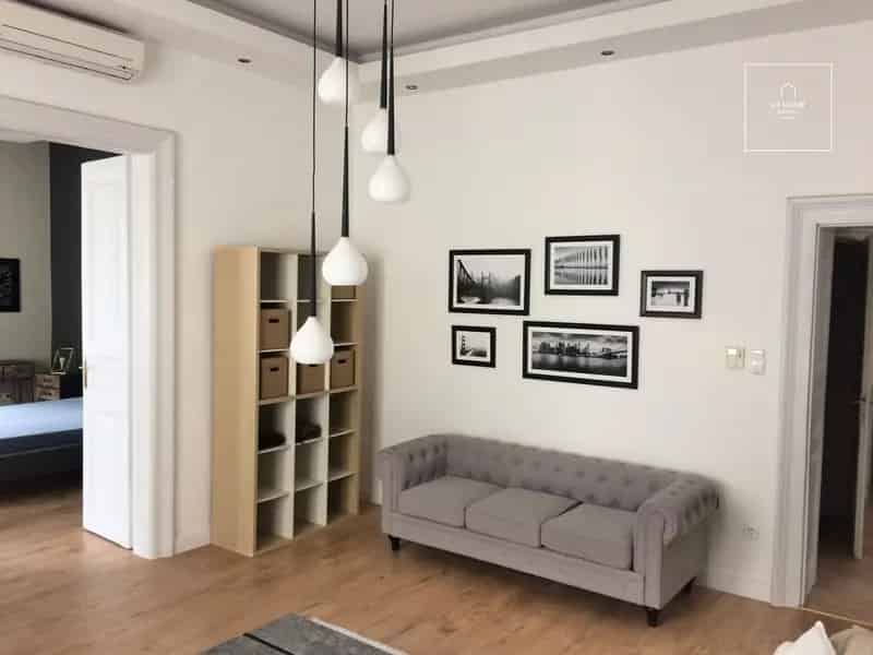 Budapest VII kerulet 96nm 2 szobas butorozott lakás