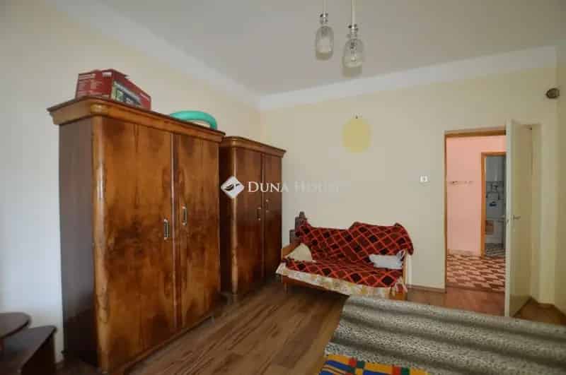 70 m2-es családi ház eladó Ábrahámhegyen