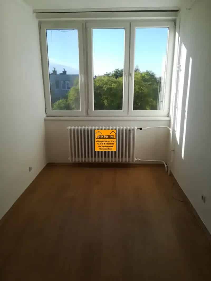 Eladó 2 szobás tégla lakás Nyíregyháza belvárosában
