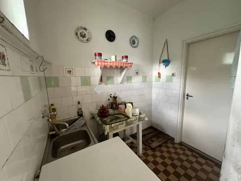 87 m2-es családi ház eladó Lábatlanon 1360 m2-es telekkel