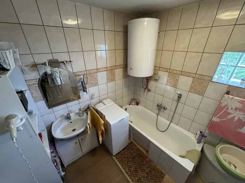 Újszerű ház gyümölcsfás telken Miskolc Nagyszentbenedeken