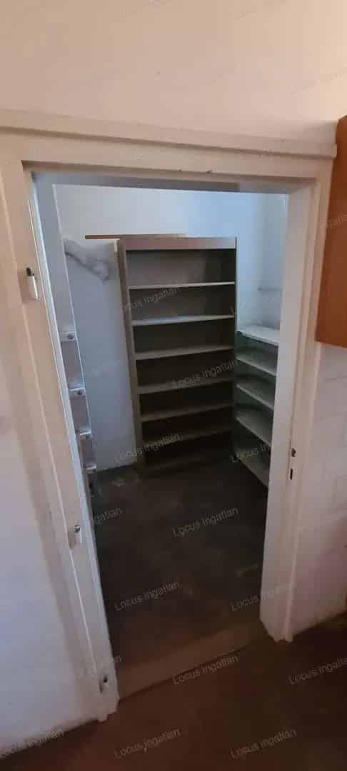 Törökszentmiklós családi ház eladó - 2 szoba, nagy telek