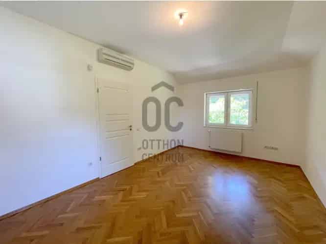 Budapest II A Kerületi Családi Ház Eladó