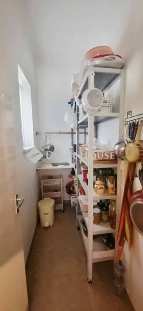 Ház Kiadó , Dunakeszi járás, Közép-Magyarország