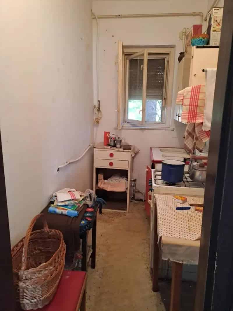 Bútorozott családi ház eladó Tompán