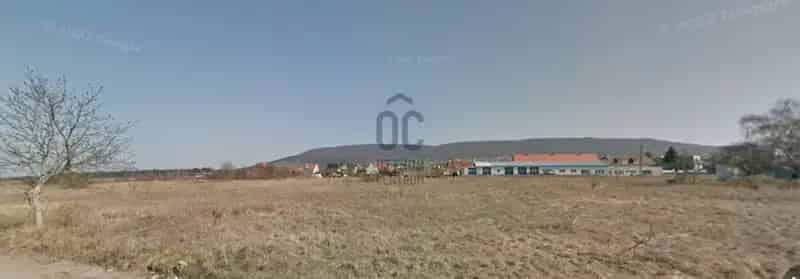 Sümegi eladó telek ipari övezetben 13905 m2