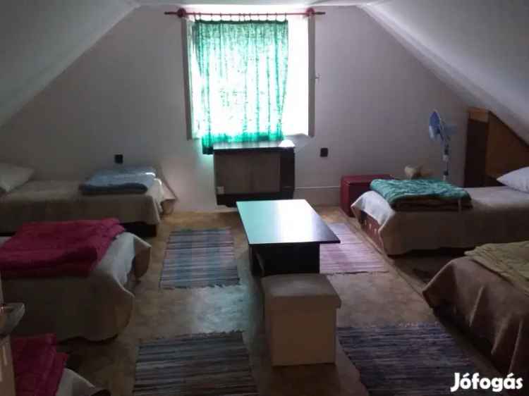 Eladó apartman Gyula belvárosában jól működő nyaralókkal