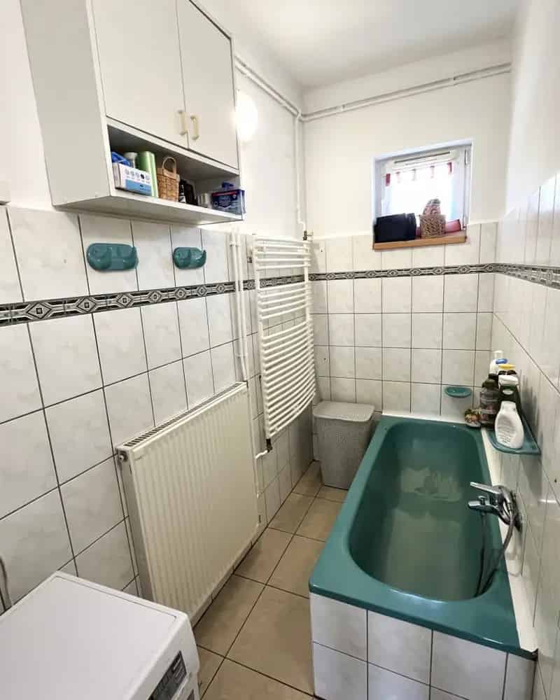 Dunaújvárosi Sorház Eladó - Kertváros - Borospince - Fedett Kocsibeálló