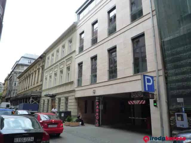 Belvárosi Irodaház Kiadó 300-700 m2 Terasszal