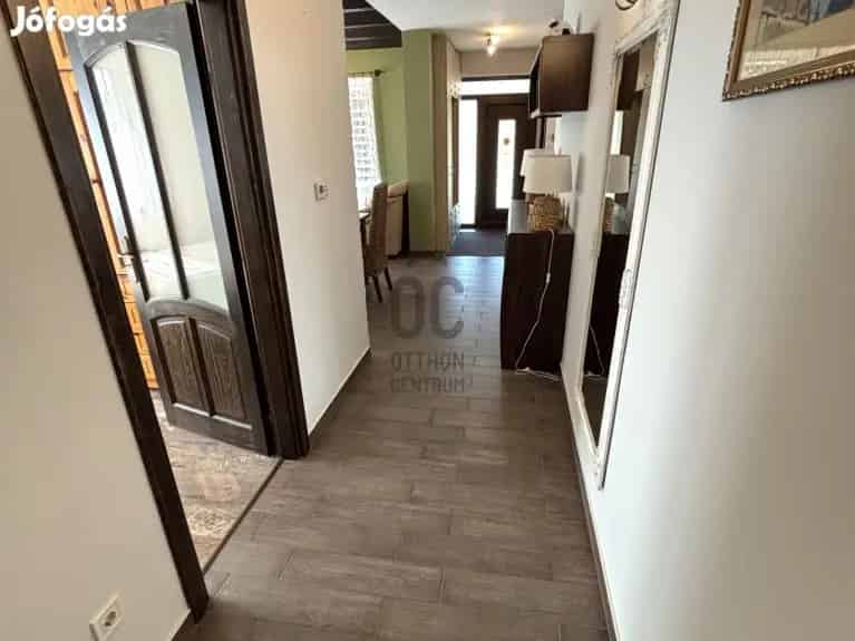 Debrecen melletti luxustanya eladó 6 hektáros területtel