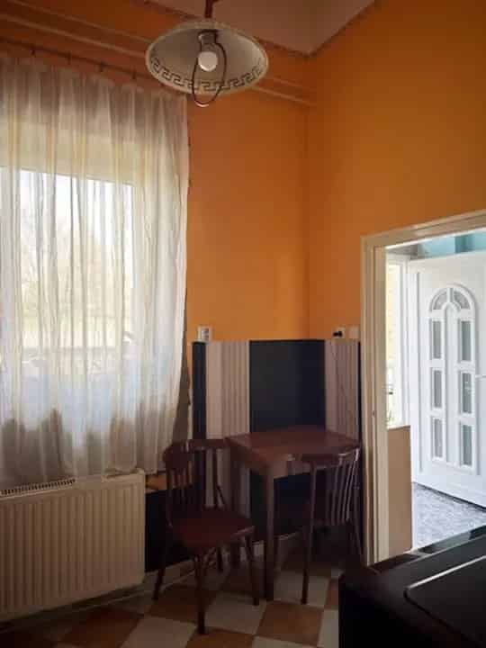 Pápa Belvárosközeli 48 m2-es Földszinti Lakás Eladó