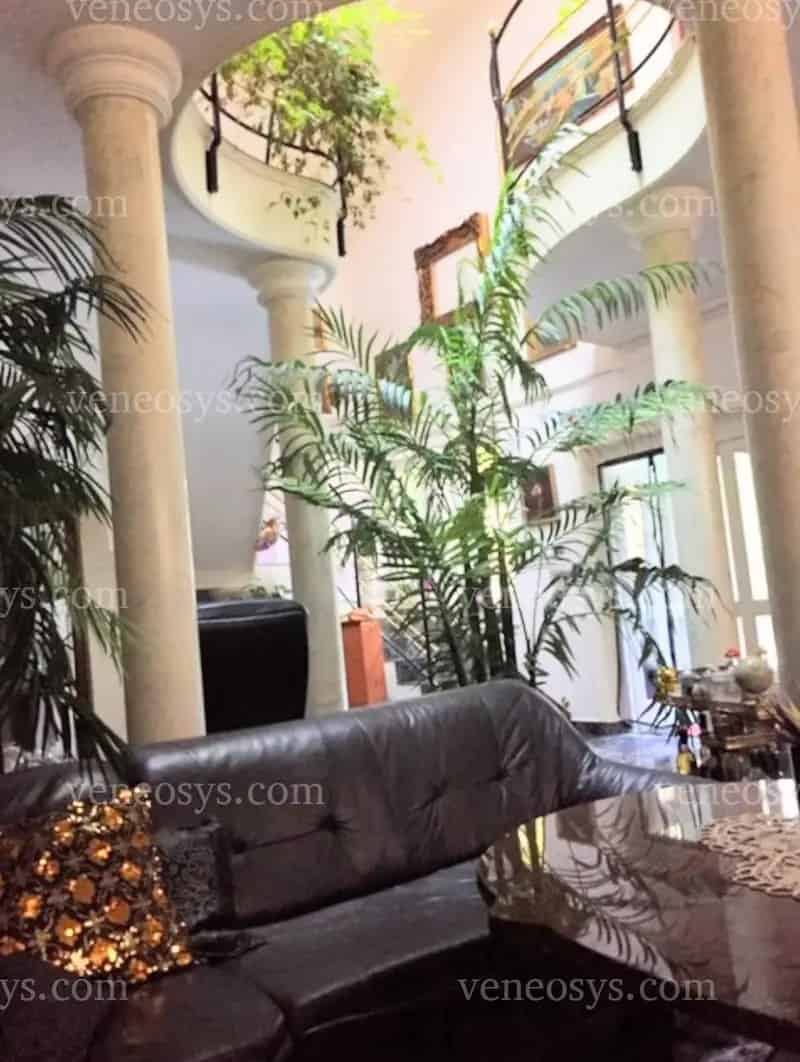 PÁRATLAN, EGYEDI TERVEZÉSŰ 145 m² LUXUSINGATLAN ELADÓ!