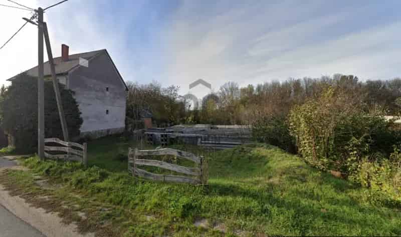 Kám Telek Eladó 1430 m2 120 m2 Alapal