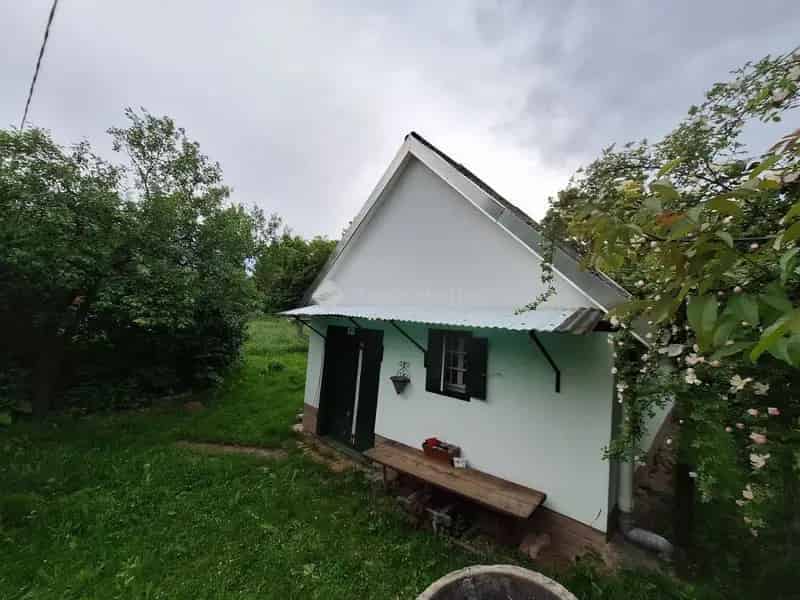 Cserhegyi présház eladó 20m2 10m2 pincével