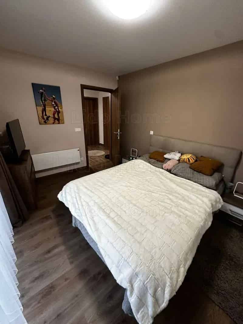 Újszerű Balatonfűzfői Családi Ház Eladó
