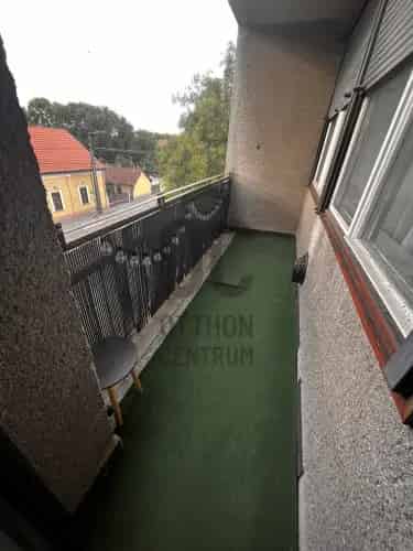 Abonyi 3 szobás tégla lakás eladó 71nm
