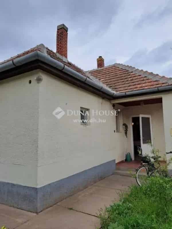 Bácsborsód családi ház eladó 70 m2 3 szoba