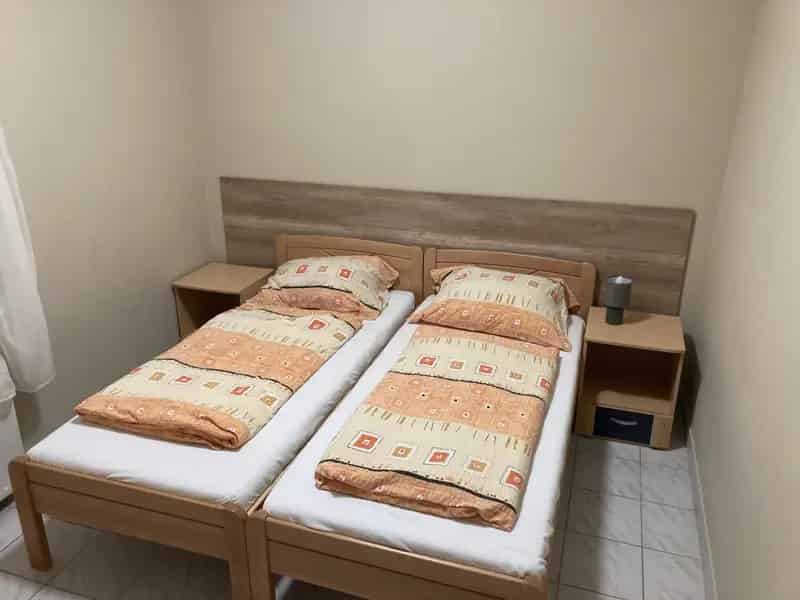 Zamárdi Balaton parti hétvégi ház eladó nagy telken