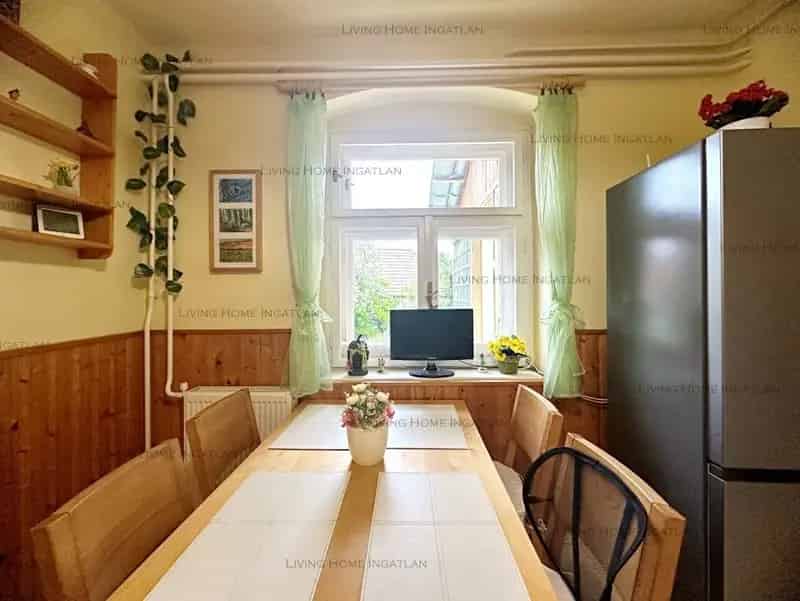Családi ház eladó Pilisborosjenőn nagy telekkel