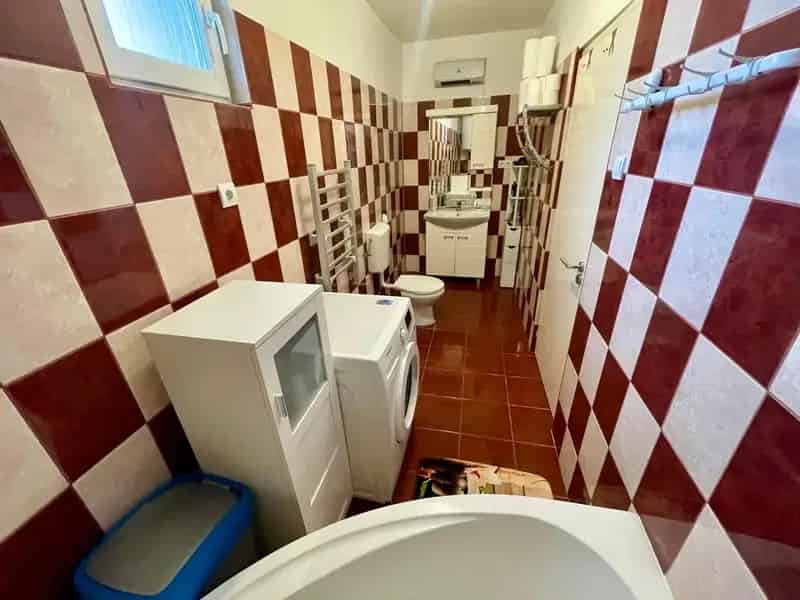 Balinkai két ház eladó 2850 m2-es telken felújítva es felujítandó