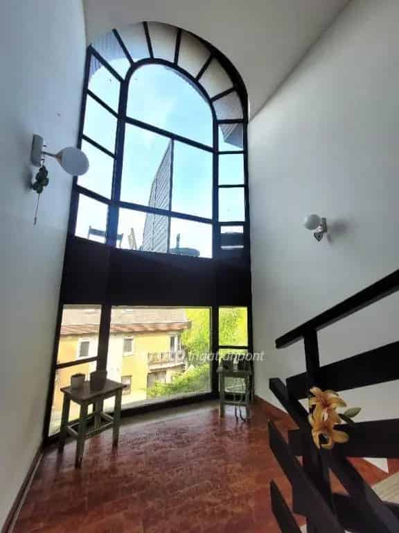 Panorámás Rózsadombi Lakás Garázzsal Eladó