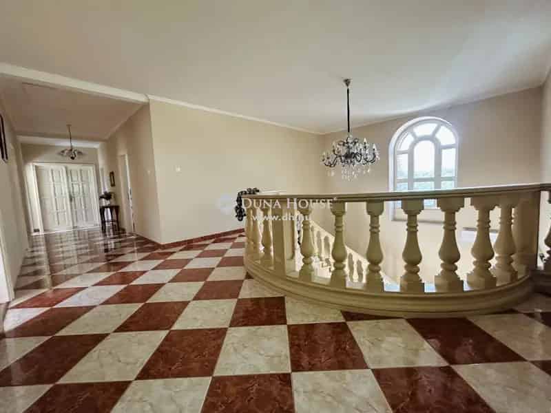 Újpest Kertváros 400nm-es családi ház eladó