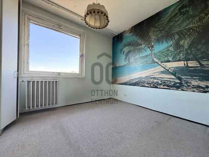 Budapest IV kerület Újpest 53 nm-es 3 szobás felújítandó lakás eladó