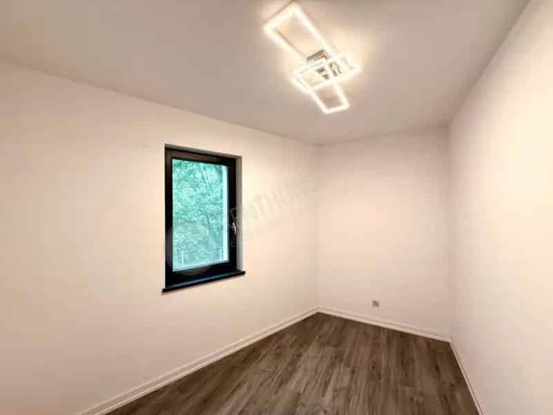 II kerület Iroda Üzlethelyiség Kiadó 110m2