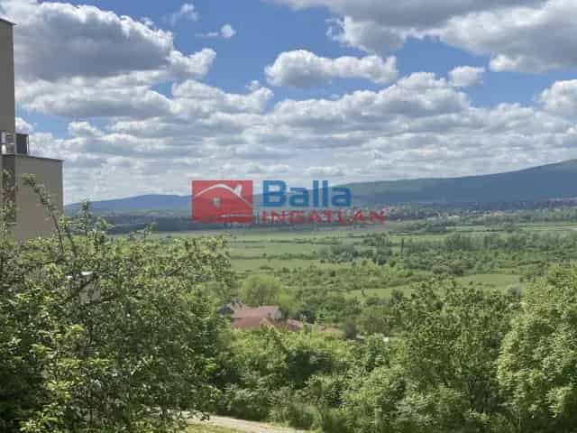 Szentendre Radnoti panoramas telek elado befektetőknek