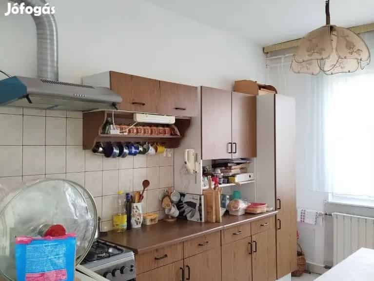 Eladó kétszintes családi ház Mórahalmon