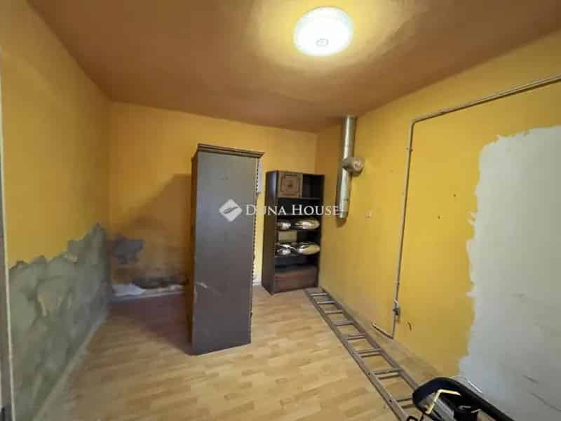100 m2-es felújítandó családi ház Pálfán 2672 m2-es telken