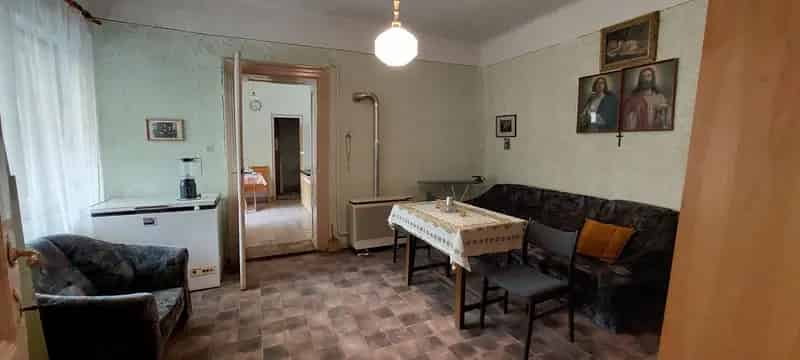 160 nm-es családi ház 1980 nm-es telken Mohács közelében