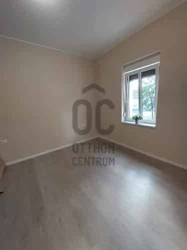 Bajai eladó lakás, DLK053158