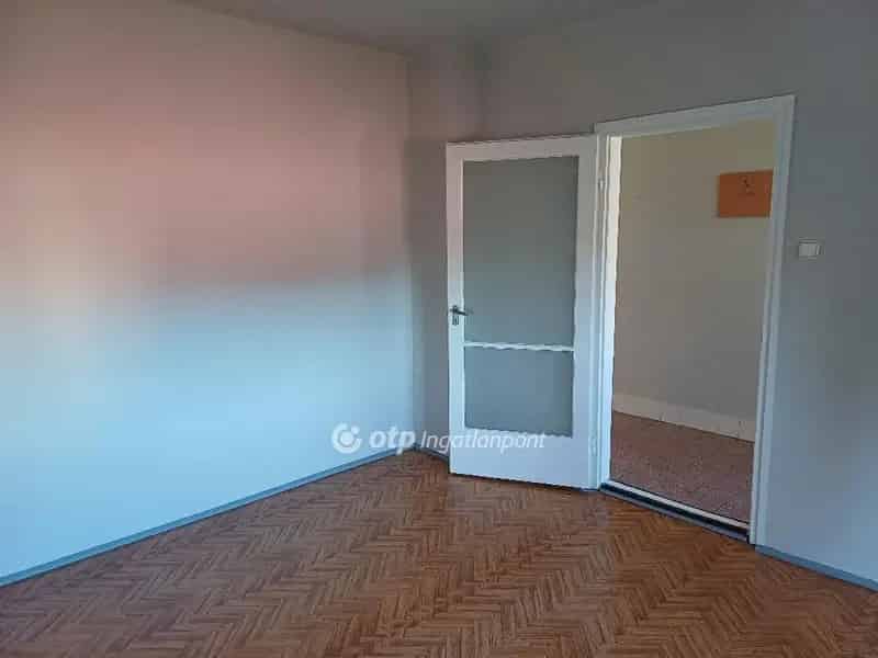 Ház Kiadó , Egri járás, Alföld és Észak