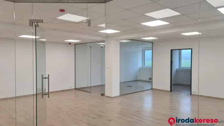 Alfa HUB Business 11 Irodaház - M1-es autópálya közelében