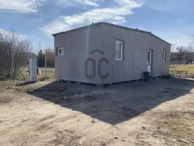 Mobilház eladó Abonyban 969 nm-es telken