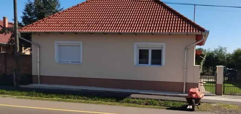 125m2-es 4 szobás felújított családi ház Hatvan mellett